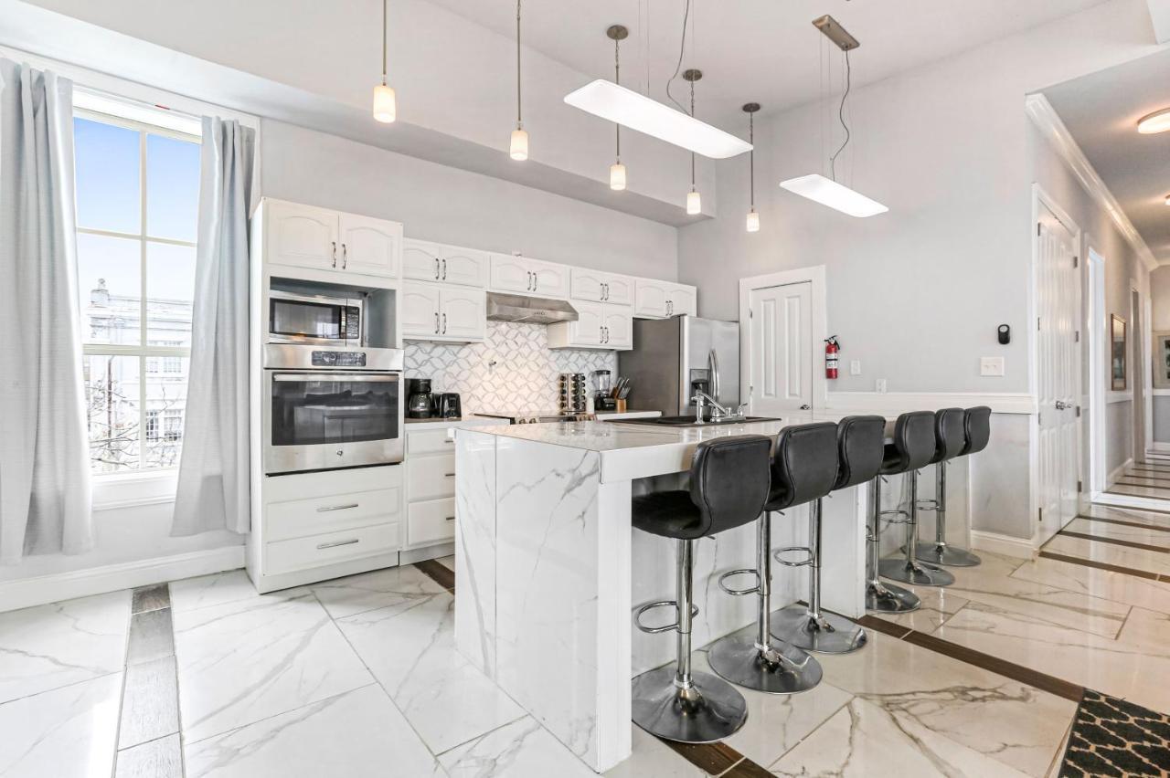 5Br Penthouse With Amenities Near Fq Apartment New Orleans Bagian luar foto