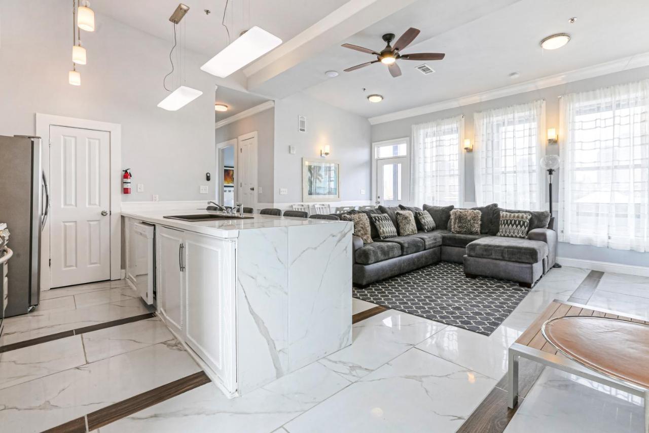 5Br Penthouse With Amenities Near Fq Apartment New Orleans Bagian luar foto