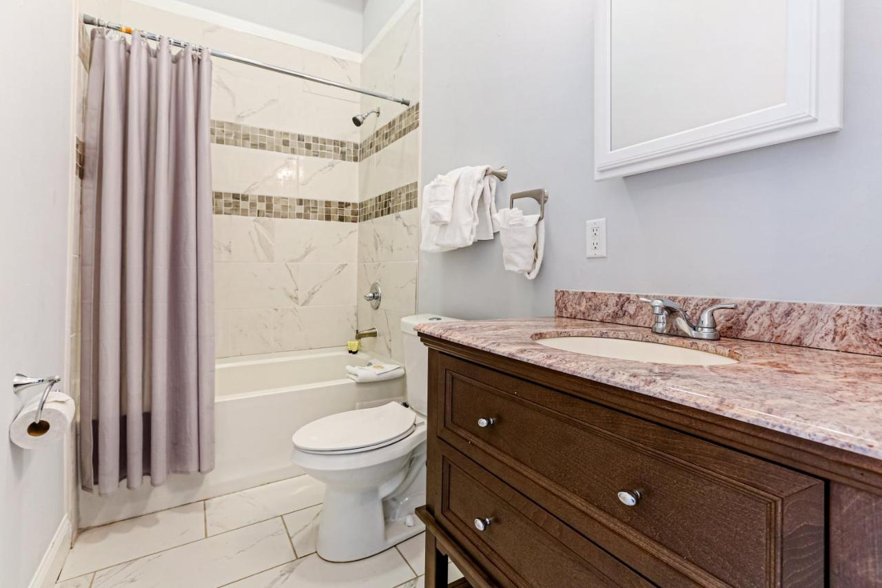 5Br Penthouse With Amenities Near Fq Apartment New Orleans Bagian luar foto