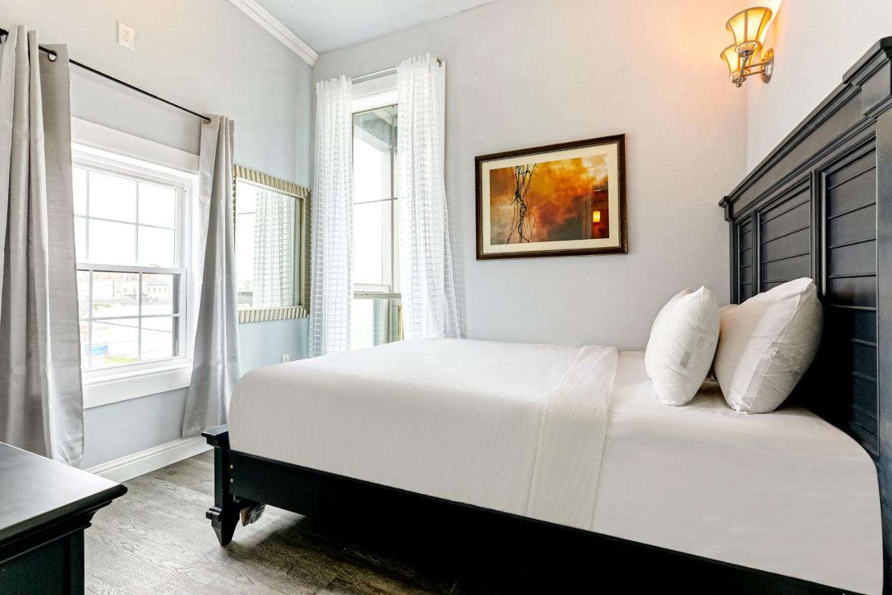 5Br Penthouse With Amenities Near Fq Apartment New Orleans Bagian luar foto