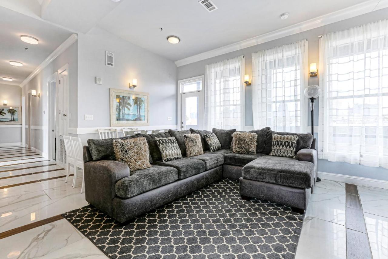 5Br Penthouse With Amenities Near Fq Apartment New Orleans Bagian luar foto